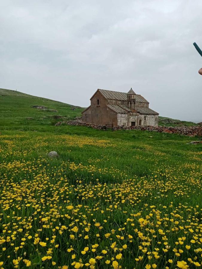 Tirebi Farmhouse Wardsia Exterior foto