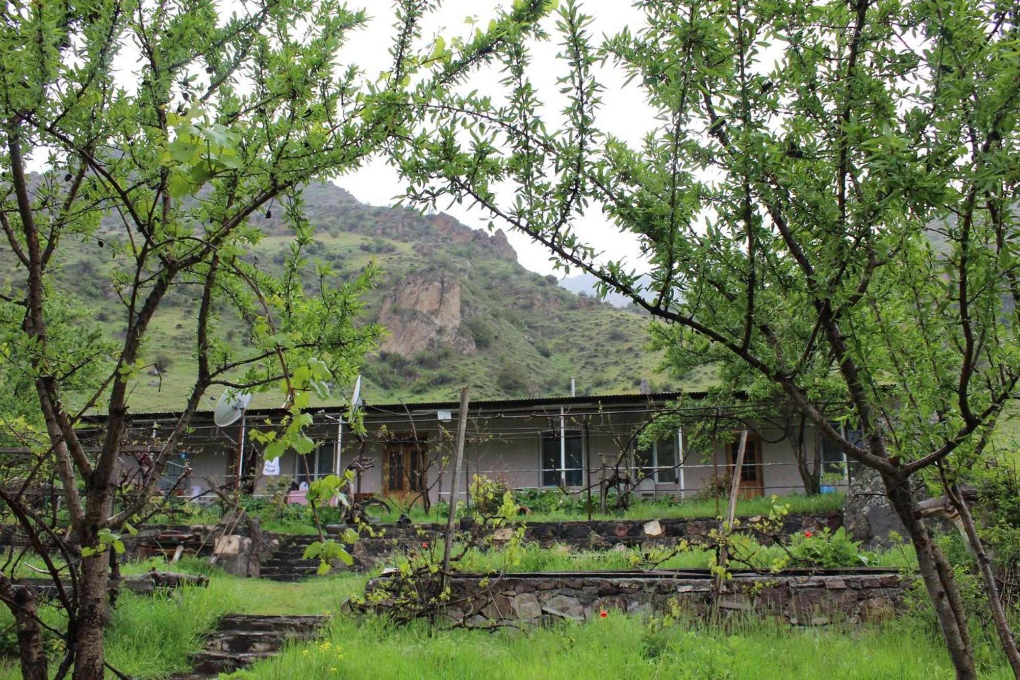Tirebi Farmhouse Wardsia Exterior foto